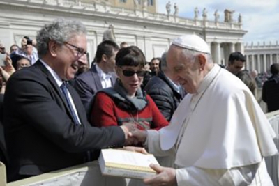 Brettler with Pope Francis